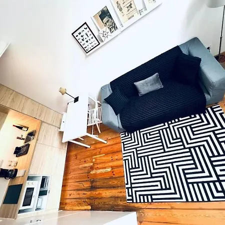 Lovely Mezzanino Close To Lx Factory Апартаменты *