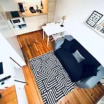 Lovely Mezzanino Close To Lx Factory * Lisboa
