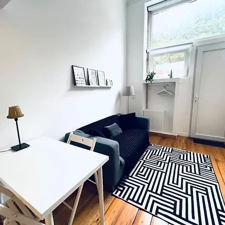 Lovely Mezzanino Close To Lx Factory * Lissabon