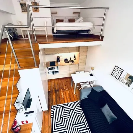 Апартаменты Lovely Mezzanino Close To Lx Factory *